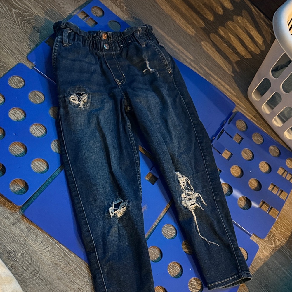 Abercrombie Kids High Rise Mini Mom Distressed Blue Jeans